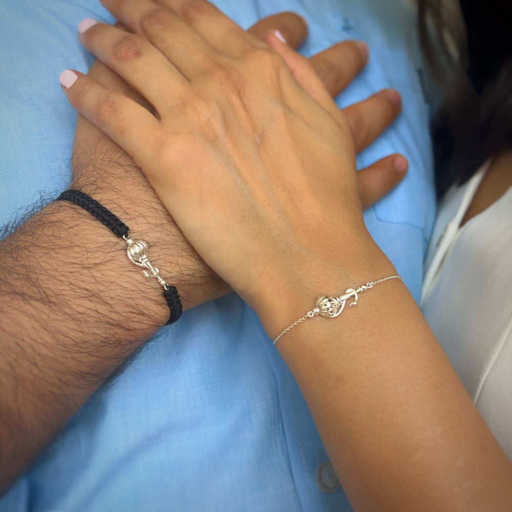 Unique Je t'aime Infinity Charm Bracelets For Couples In Sterling Silver