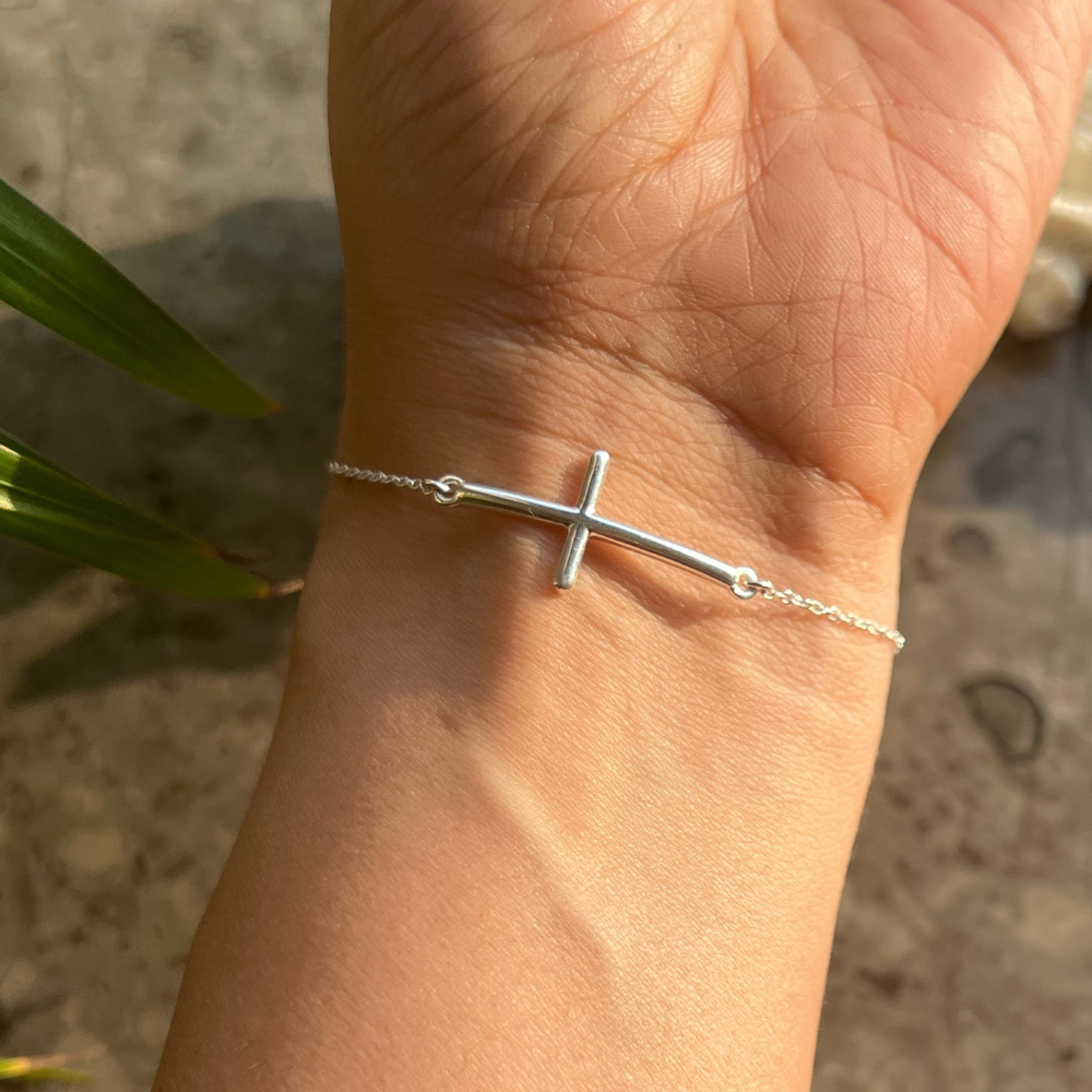 Cross Bracelet Made of Stainless Steel in Gold, Rosé and Silver, Bracelet  With Cross Pendant - Etsy